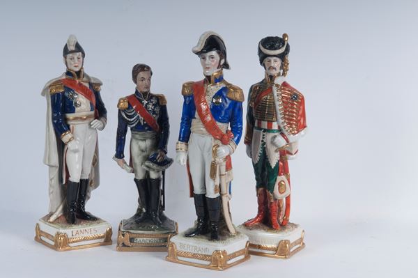 Lotto di quattro porcellane policrome