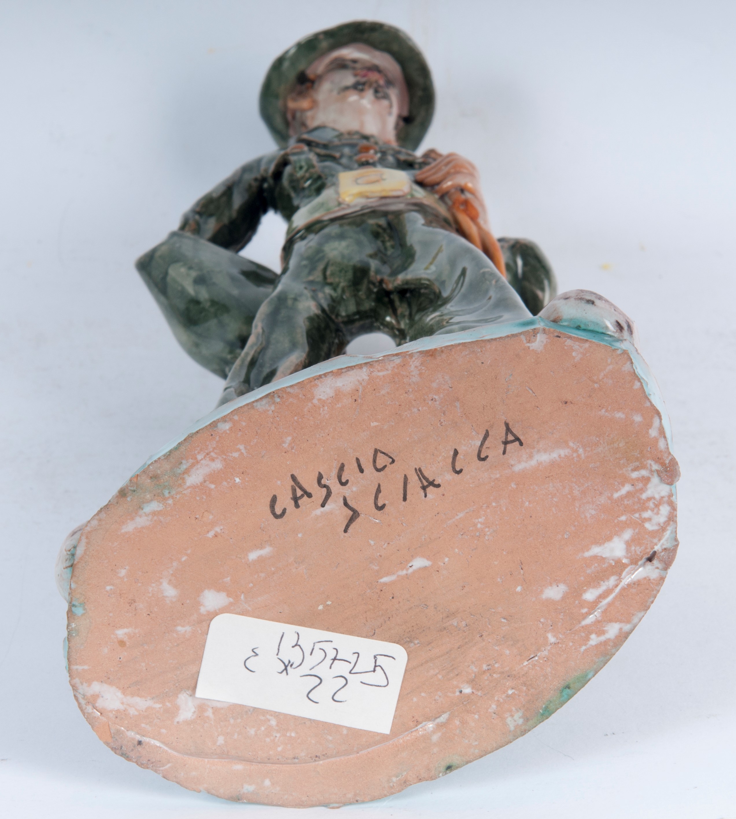 Lotto di tre ceramiche policrome