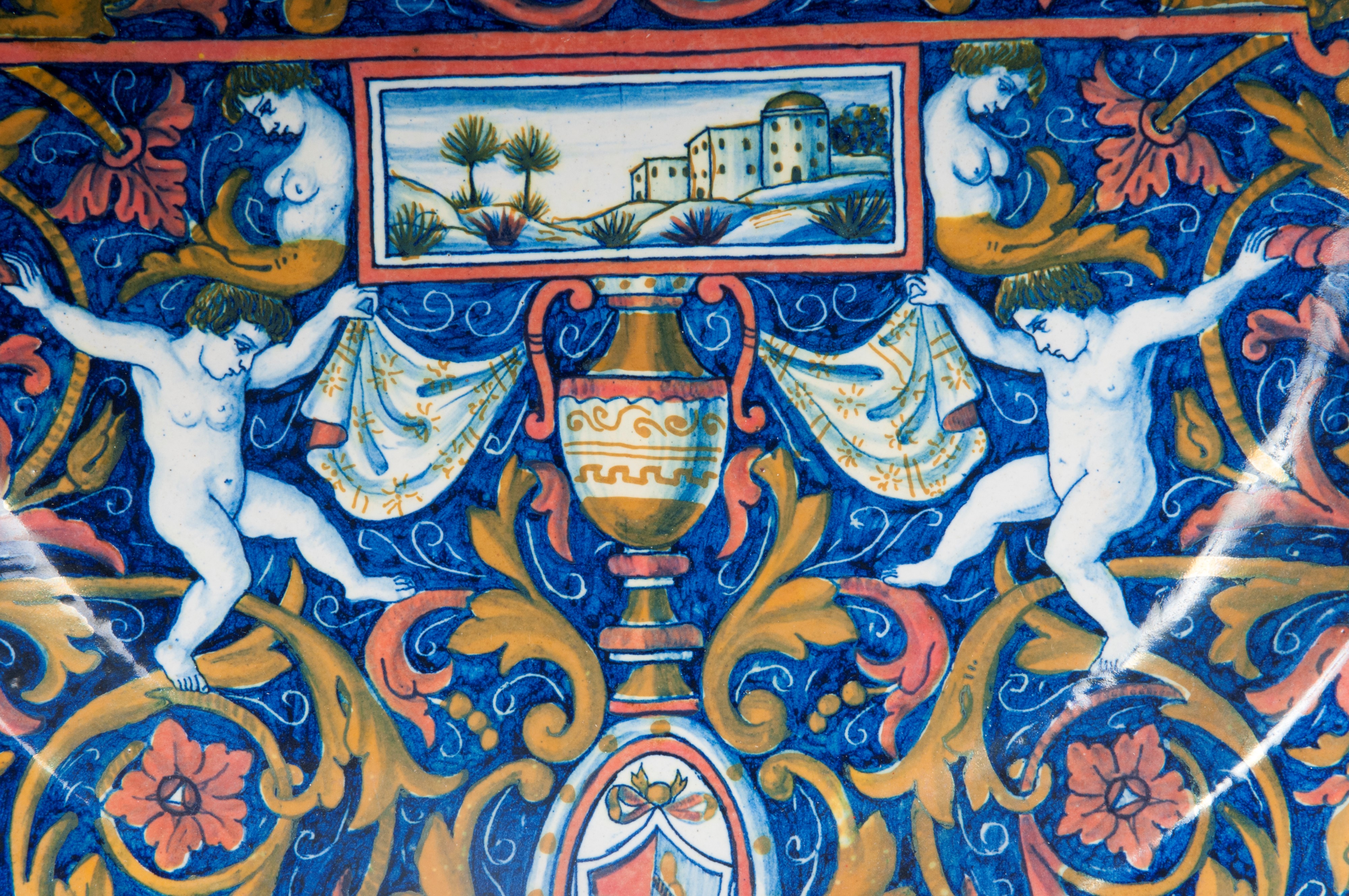 Manifattura Società Mastro Giorgio, Coppia di piatti da pompa in ceramica a lustro, anni '30