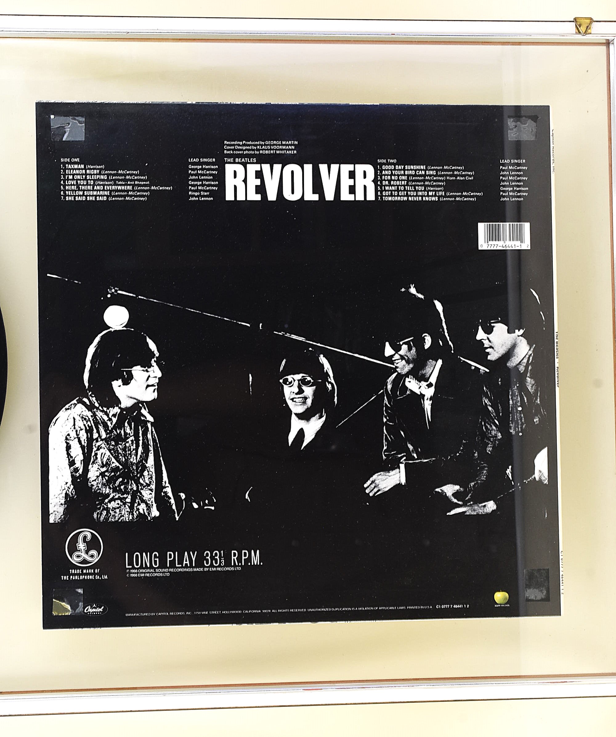 John Lennon, Revolver LP con Ritratto e Rivista Mojo 2000