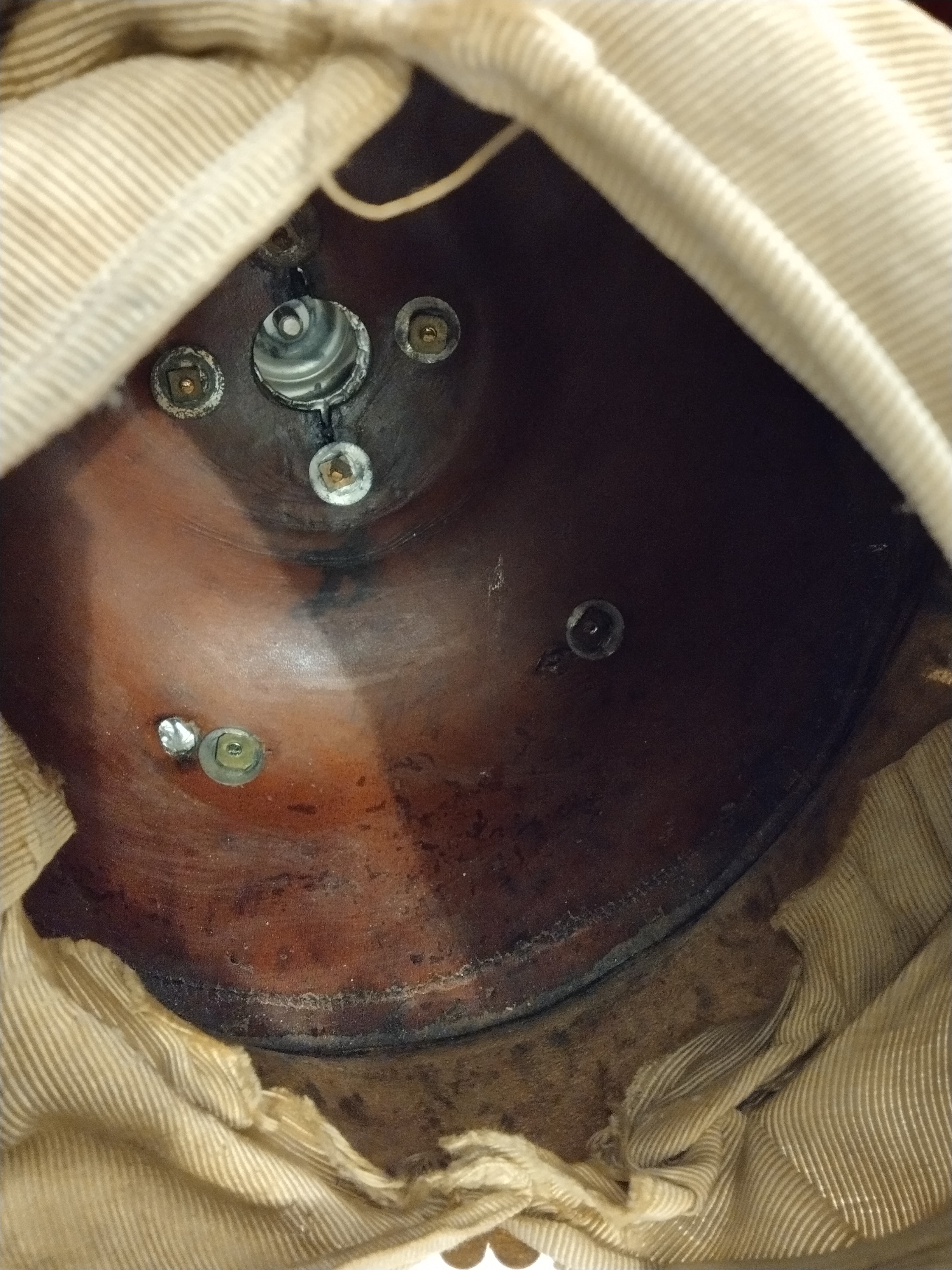 Pickelhaube per un Ufficiale dei Fucilieri della Guardia con Arbush