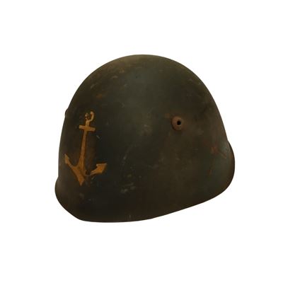 Elmetto m.33 da milite della X MAS, vernice opaca verde scuro