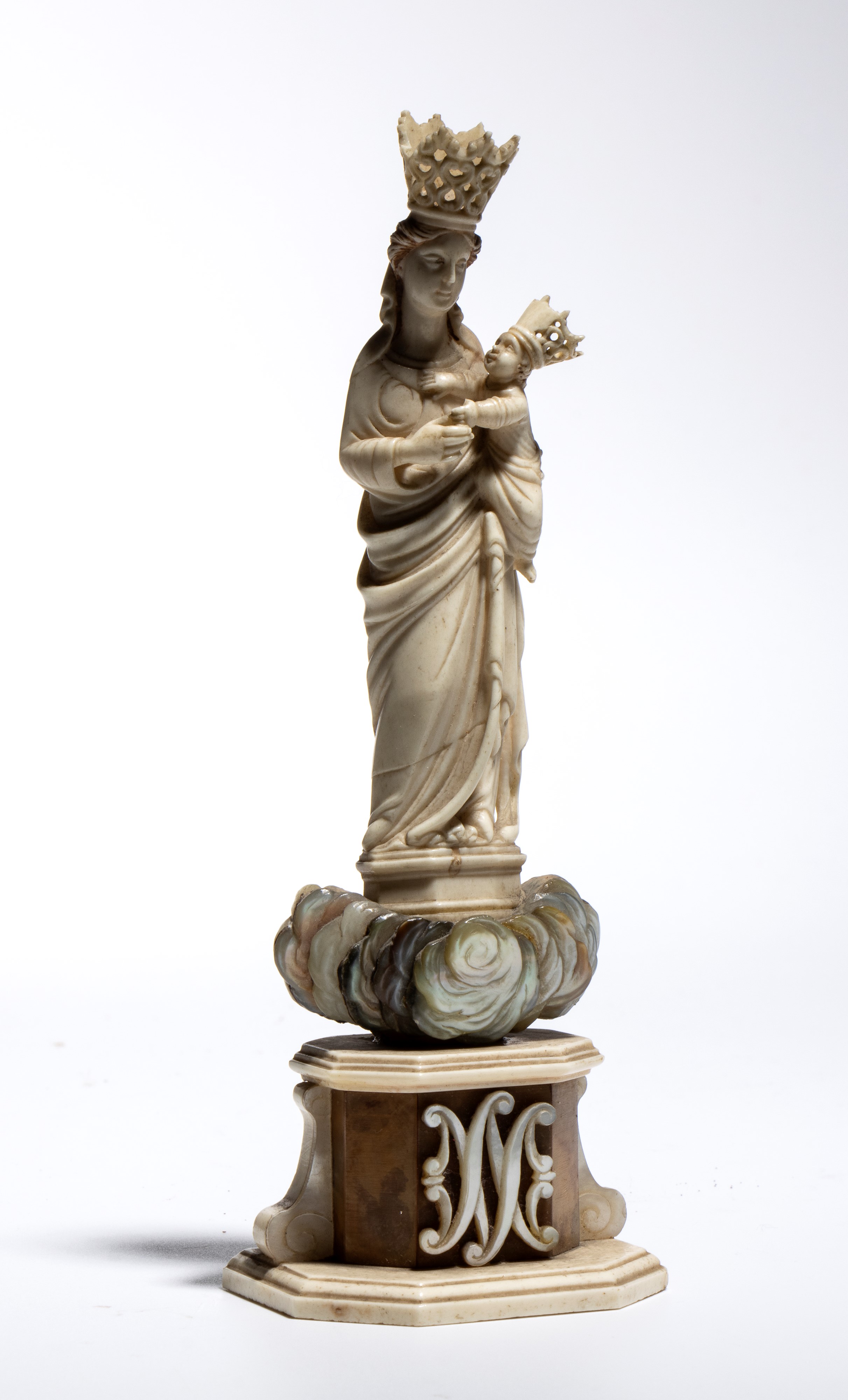 Scultura devozionale, Madonna di Trapani in avorio, fine XVII-inizio XVIII secolo
