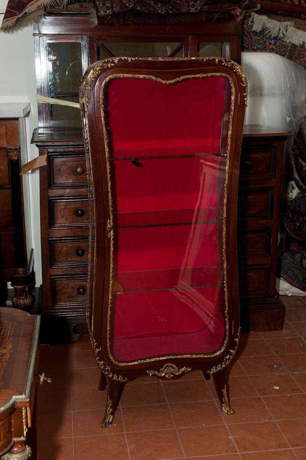 Vetrina ad un sportello di forma rettangolare a tre ripiani in vetro