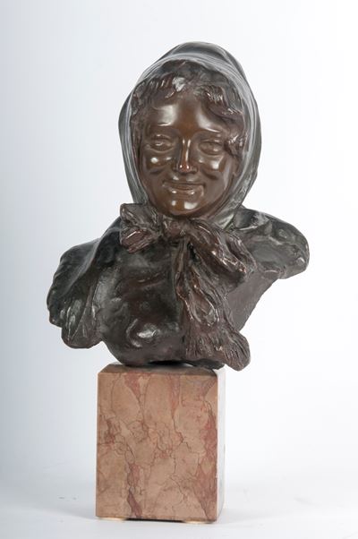 Scultore Ignoto, Busto di donna in bronzo su base in marmo