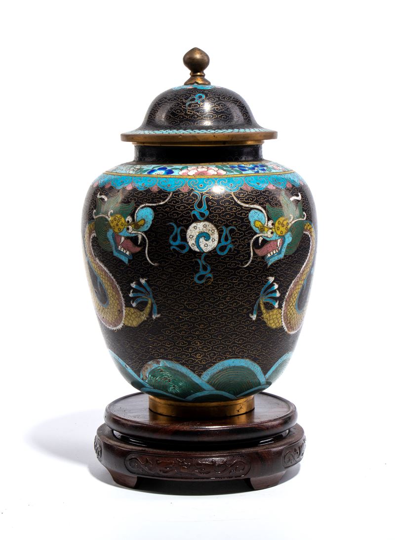 Vaso cloisonné con coperchio, Cina