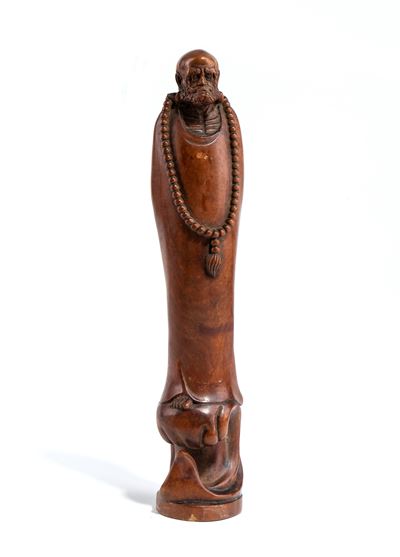 Figura di Arhat, legno di bosso, Cina, XIX secolo