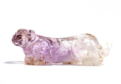 Intaglio in quarzo, raffigurante un animale, Cina, inizio XX secolo