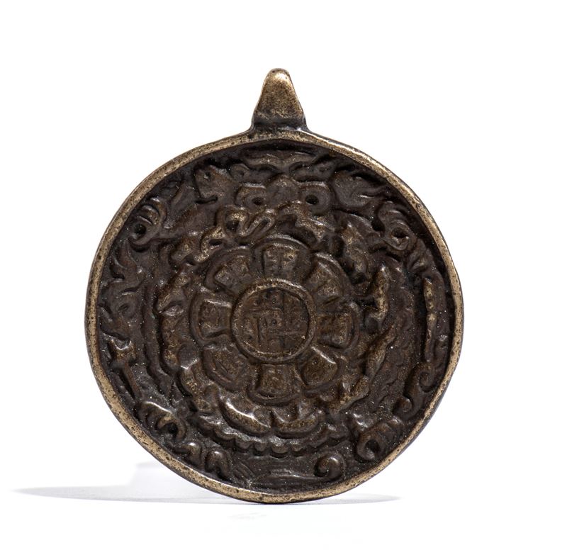 Ornamento pendente cinese in bronzo legato con decorazioni Bagua e Jiugong