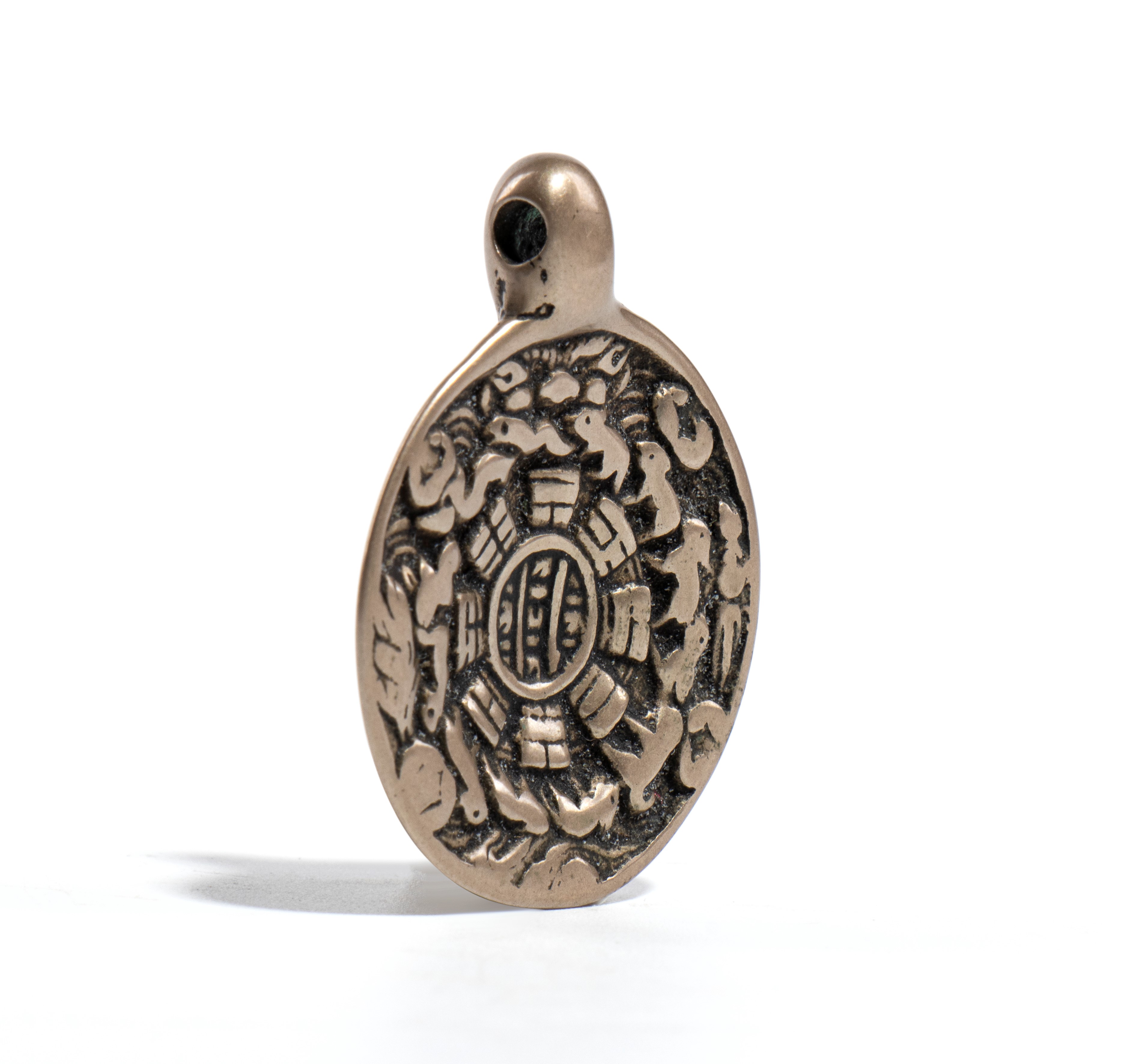 Ornamento pendente Bagua e Jiugong, bronzo, Cina, XX secolo