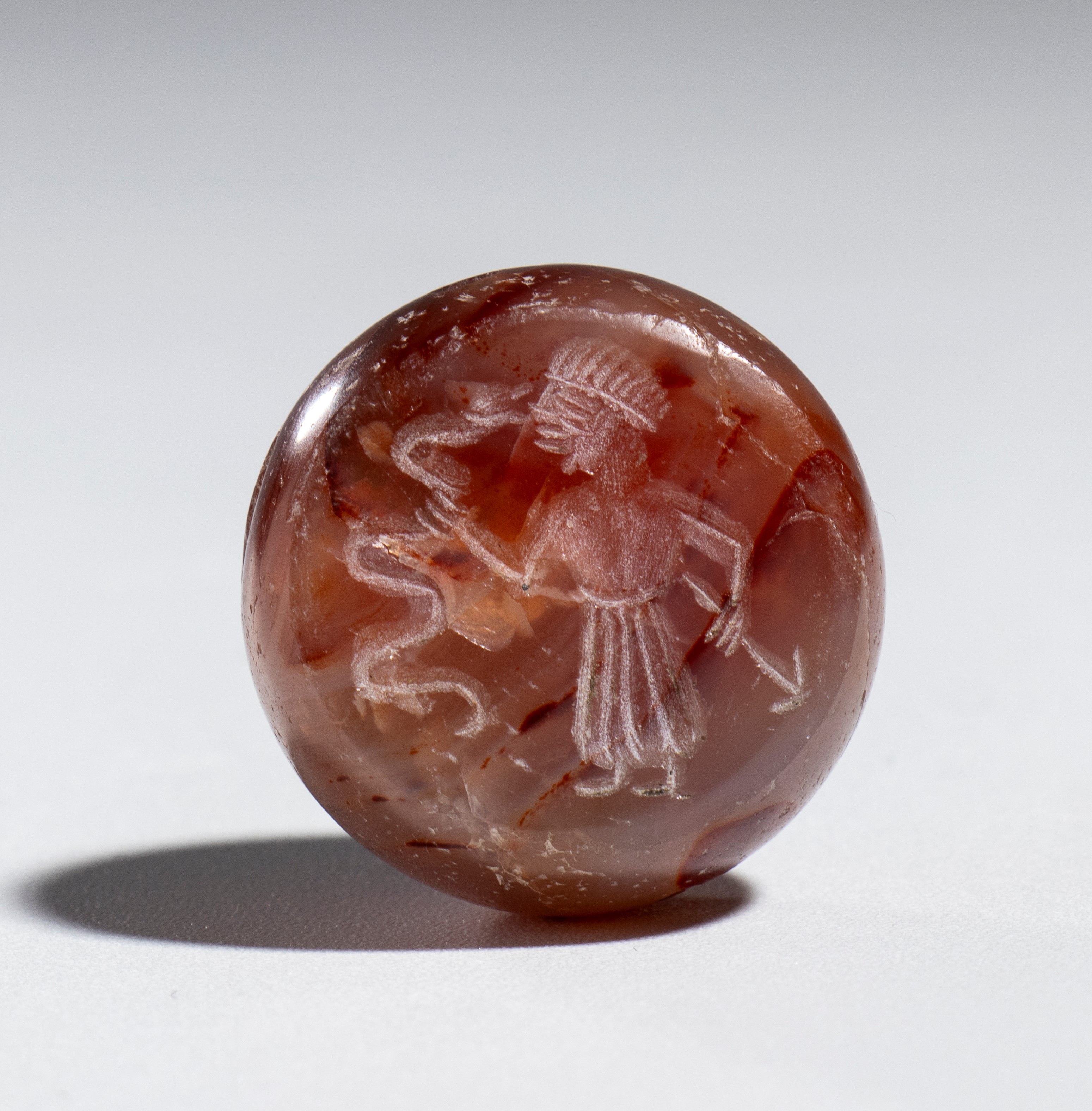 Gruppo di Sigilli sasanide in agata e perle in agata a venature, Iran e Cina