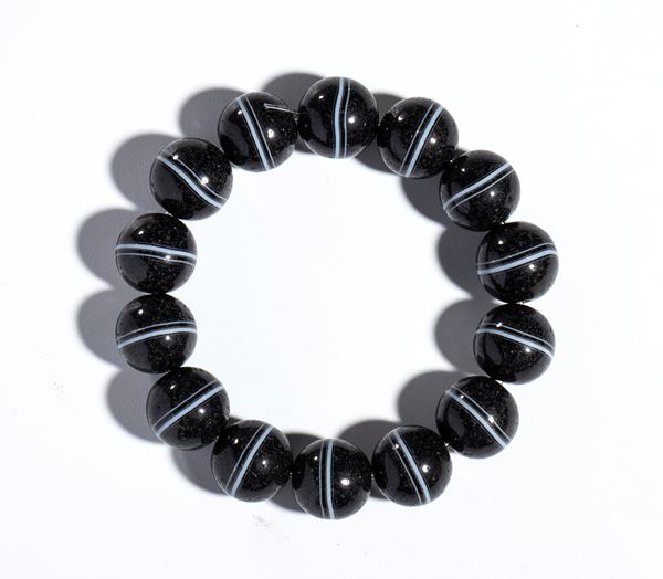 Yao Shi agate necklace, China