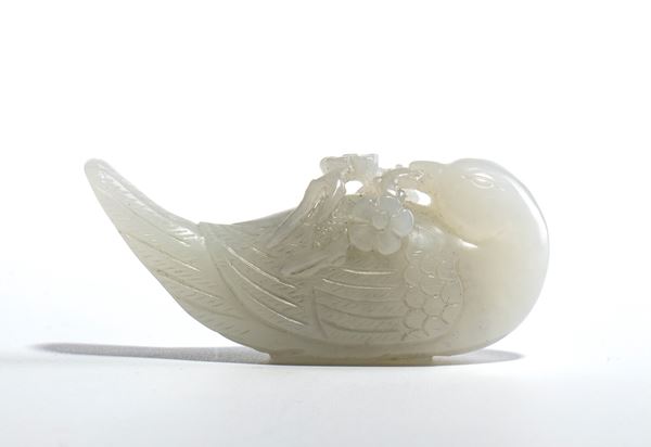 Ornamento pendente in giada bianca, Cina