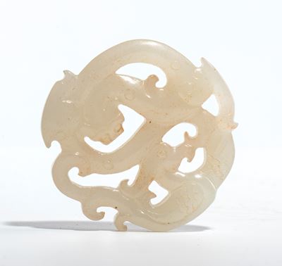 Ornamento pendente in giada, decorato con motivo a drago, Cina, XIX secolo