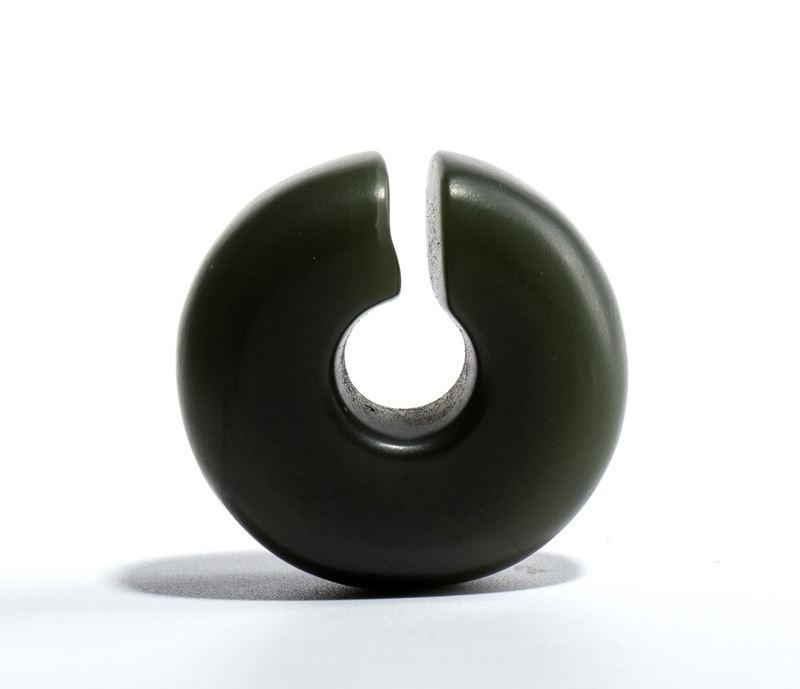 Raffinato cerchio di giada, Cina