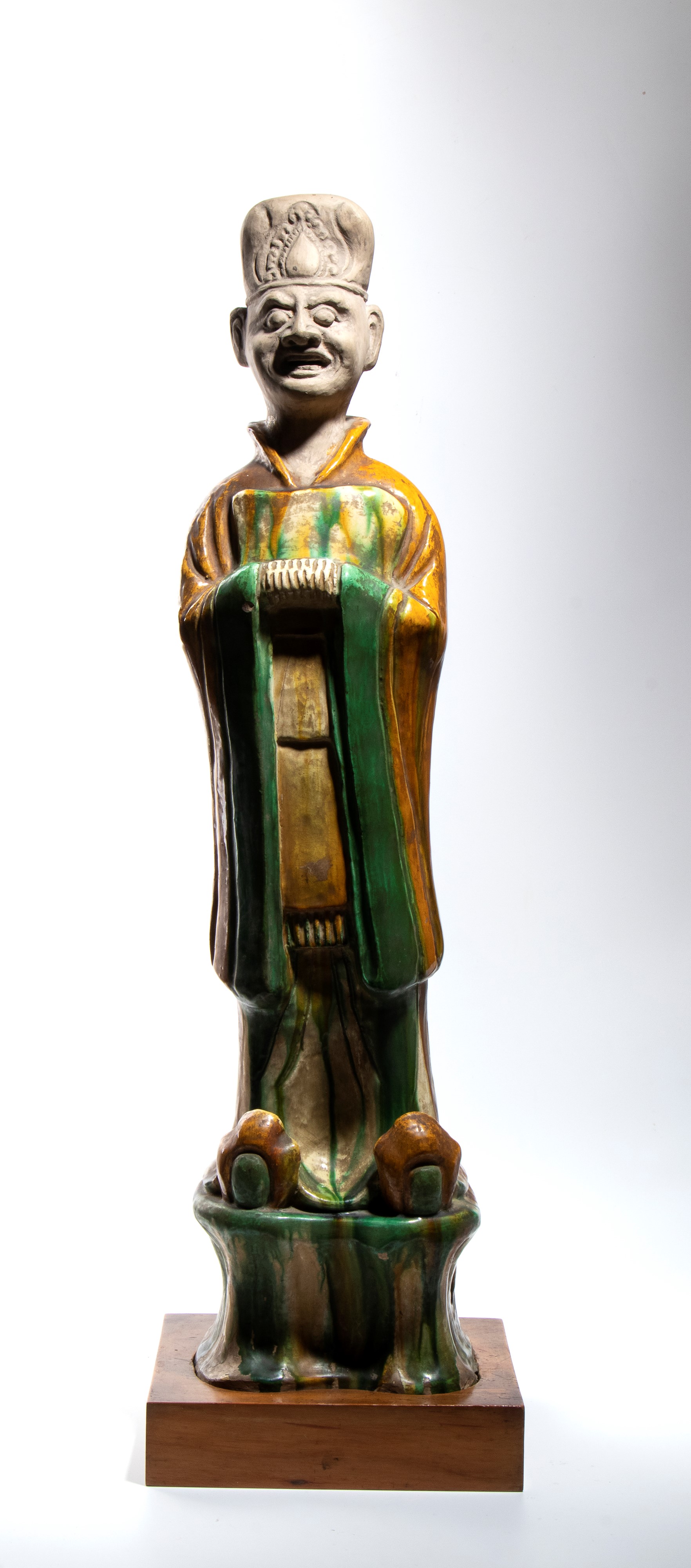 Grande coppia di figure in ceramica sancai, Cina