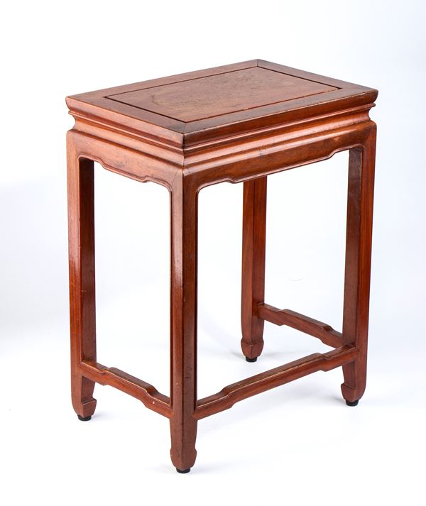 Tavolino in legno, Cina