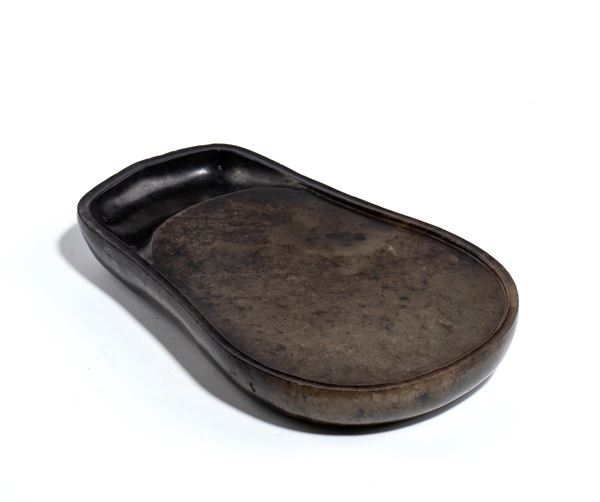 Pietra da inchiostro in giada scura, Cina