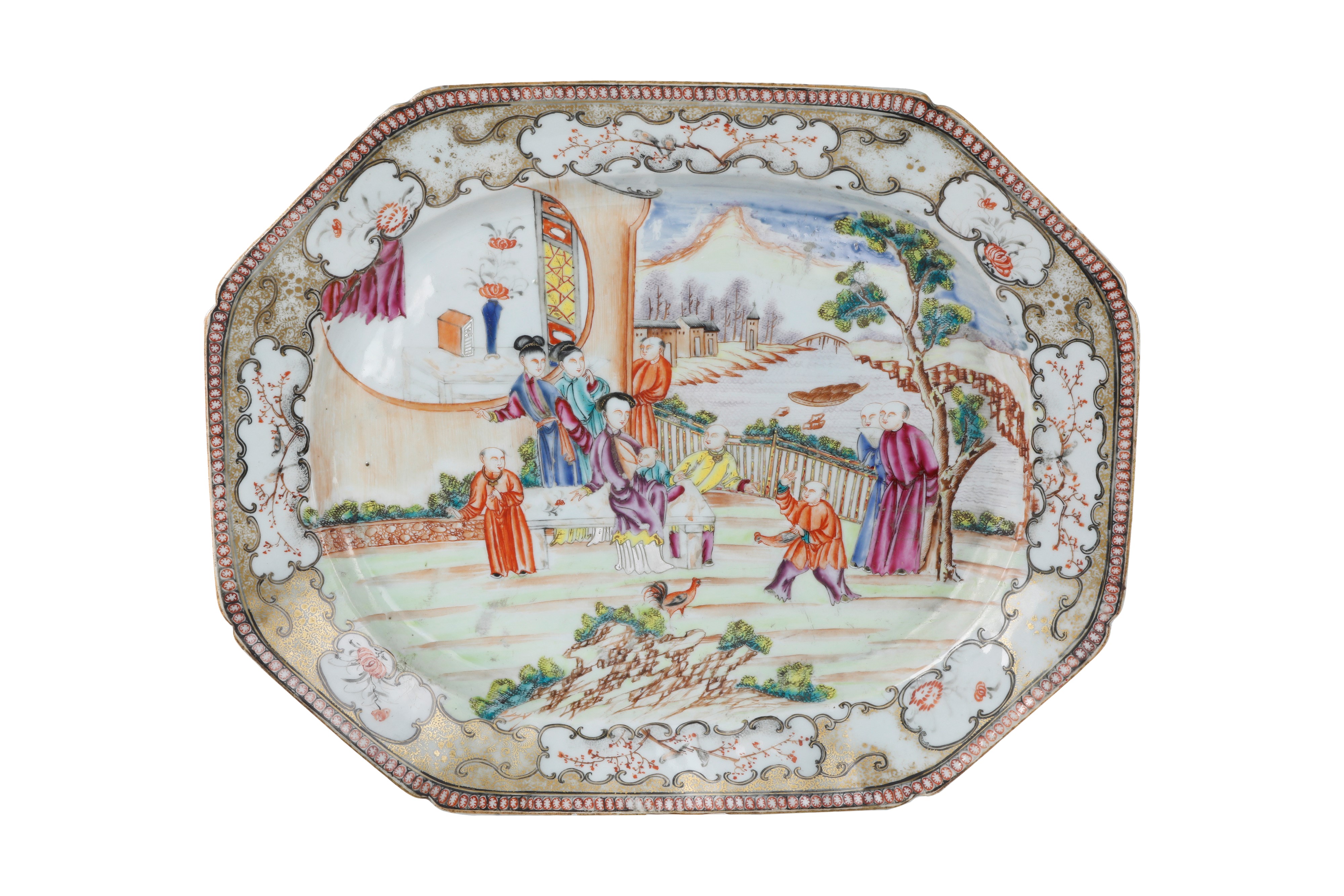 Lotto di 3 piatti in porcellana, Cina