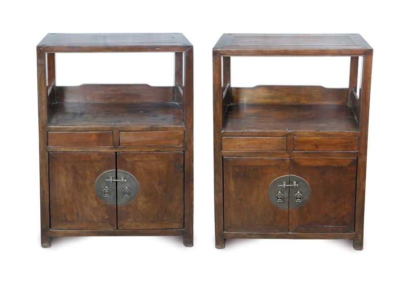 Credenze in legno di noce, Cina, dinastia Qing, XVIII secolo
