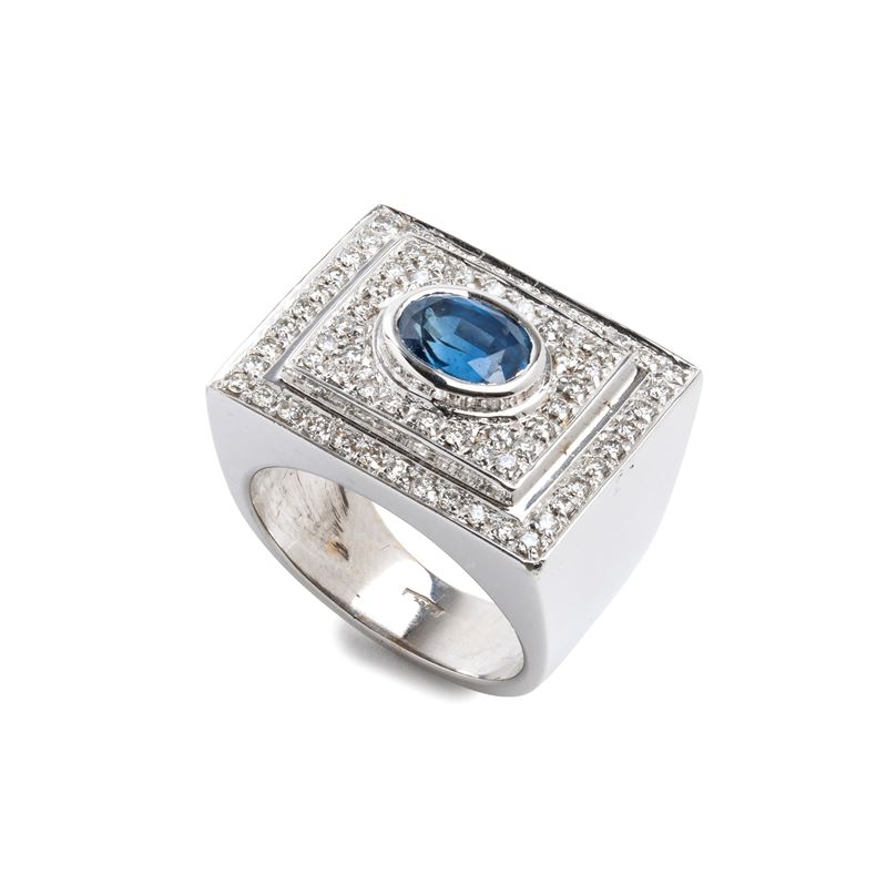 Anello in oro con zaffiro e diamanti