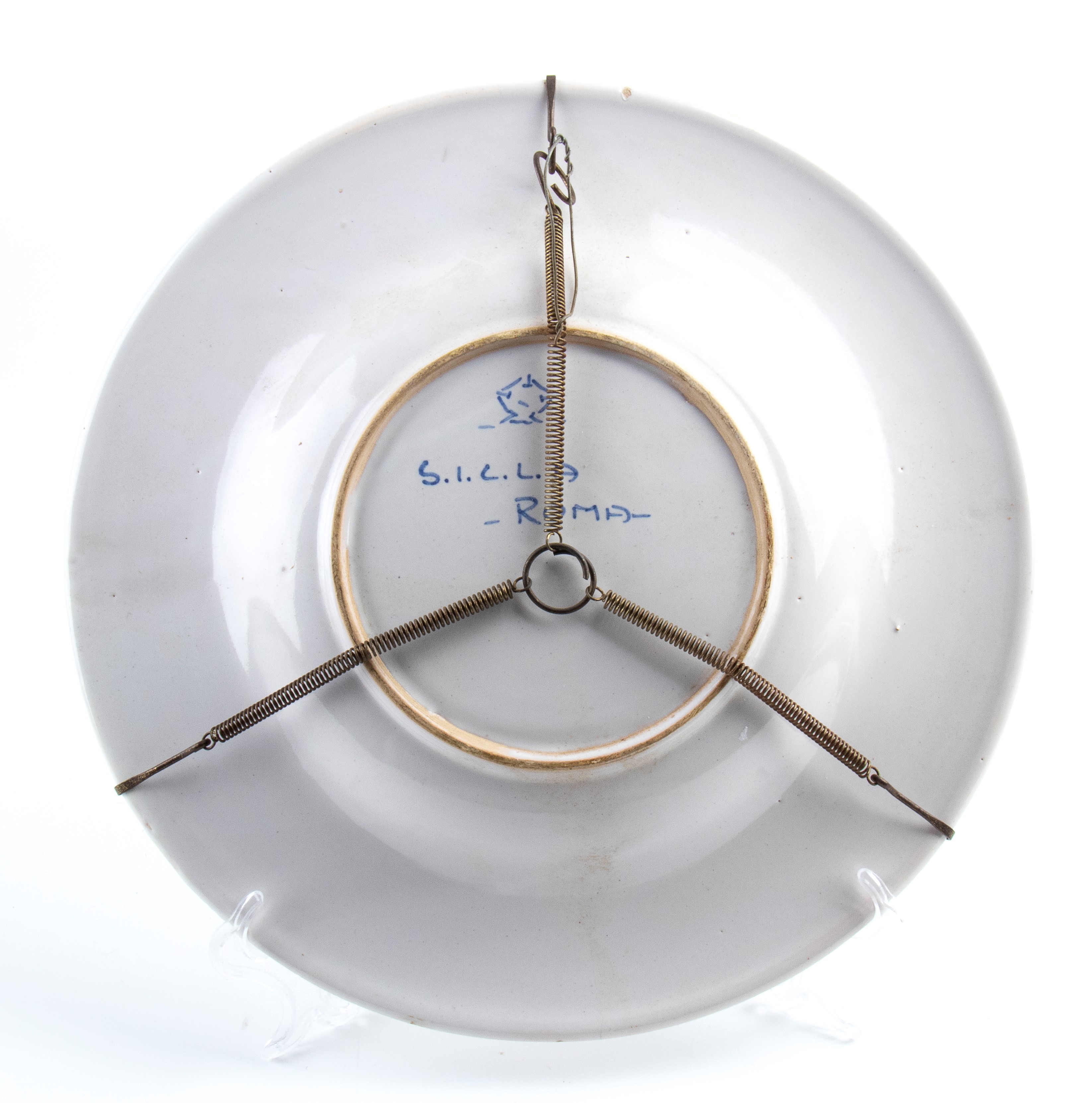 Piatto con decorazione floreale