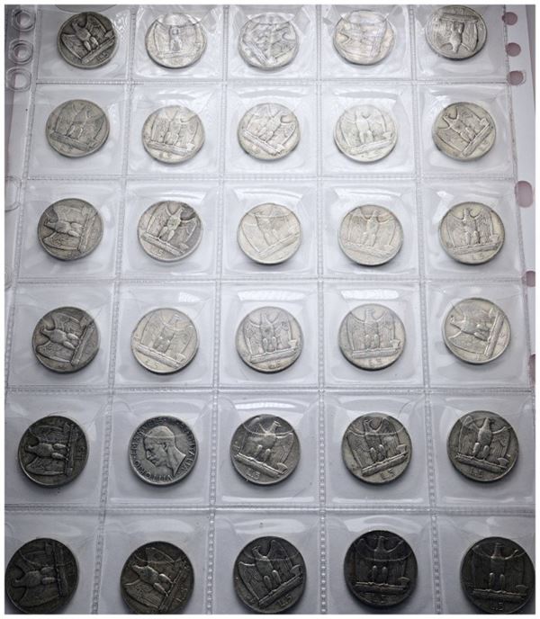 REGNO D'ITALIA. Vittorio Emanuele III (1900-1943). Lotto di 30 monete da 5 Lire "aquilotto". Ag; conservazioni varie.