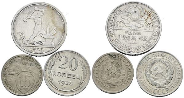 URSS. Lotto di 3 monete da 50, 20, 15 copechi. Ag; Date e conservazioni varie.