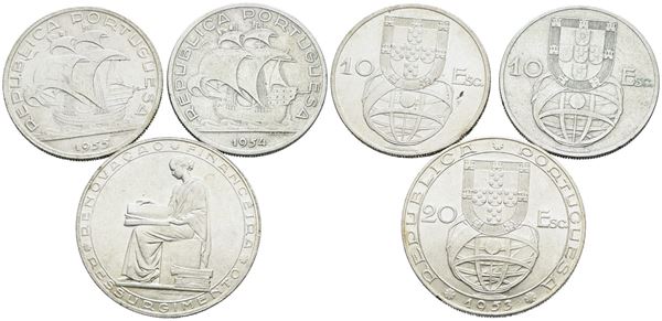 PORTOGALLO. Interessante lotto di 3 monete da 20 escudos 1953, 10 escudos 1954, 1955. Ag; Conservazioni varie.