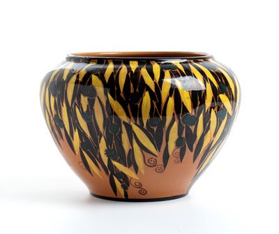 Vaso in ceramica con decorazione floreale, firmato la Salamandra, Perugia