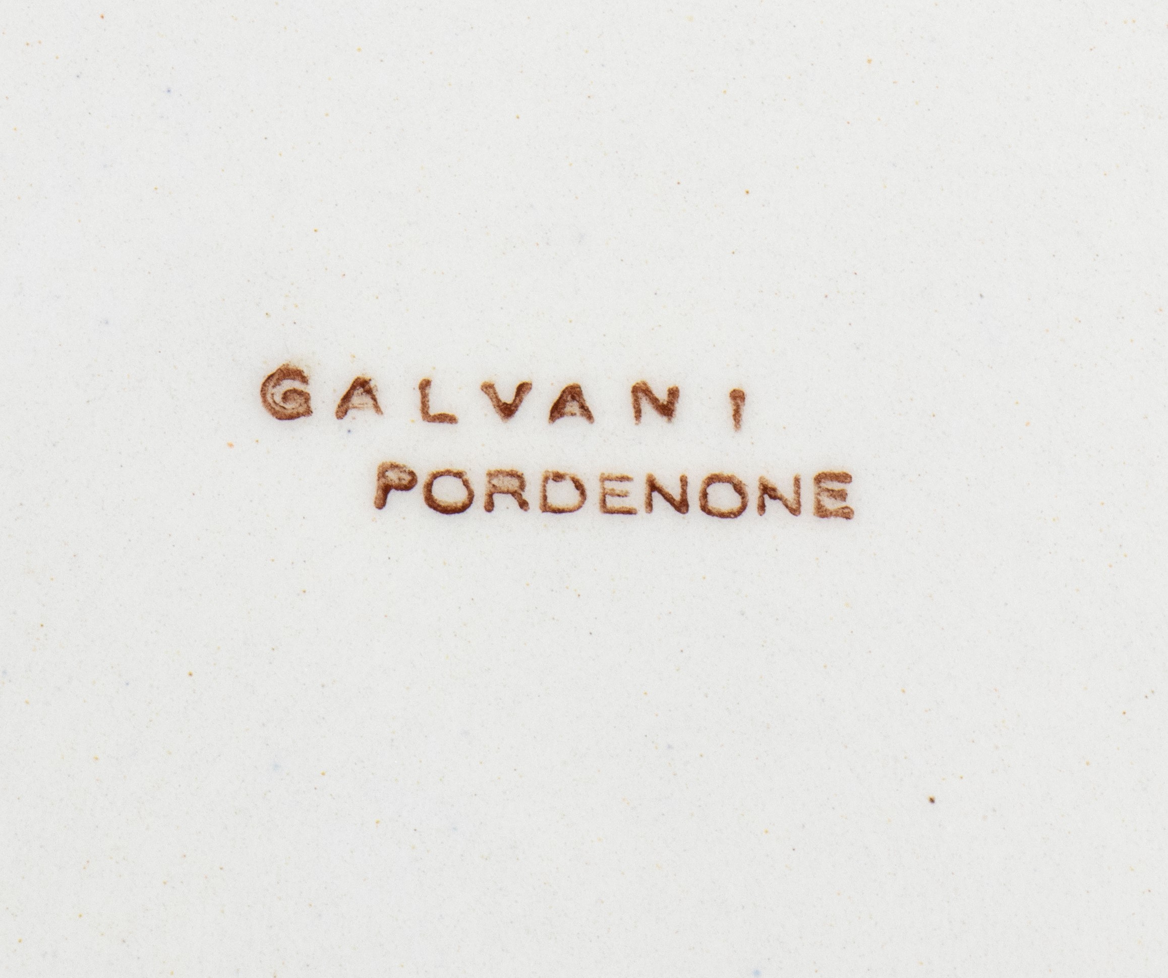 Set completo: bottiglia con tappo, 5 bicchieri da amaro e vassoio