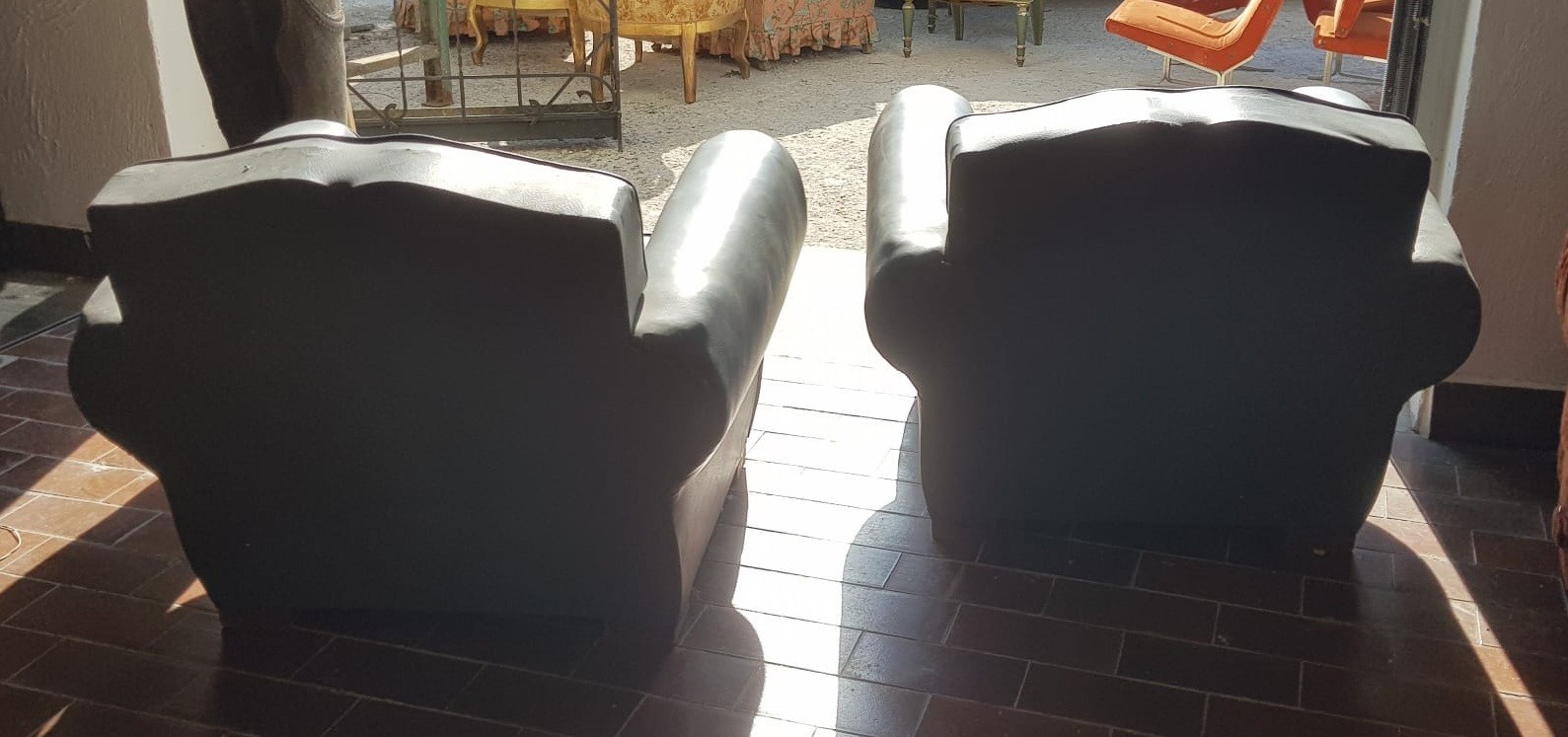 Coppia di poltrone Chester in pelle grigio e blu, anni '40