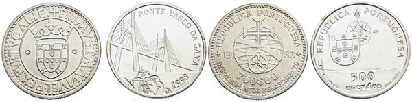 PORTOGALLO. Lotto di 2 monete da 750 escudos 1983, 500 escudos 1998. Ag; FDC