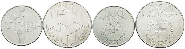 PORTOGALLO. Lotto di 2 monete da 250, 100 escudos 1974. Ag; FDC