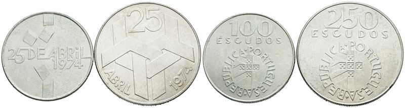 Portogallo. Lotto di 2 Monete da 250, 100 Escudos 1974. Ag; Fdc