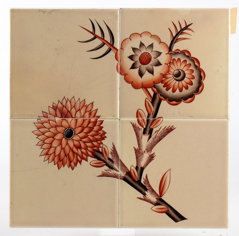 Mattonella con decoro floreale