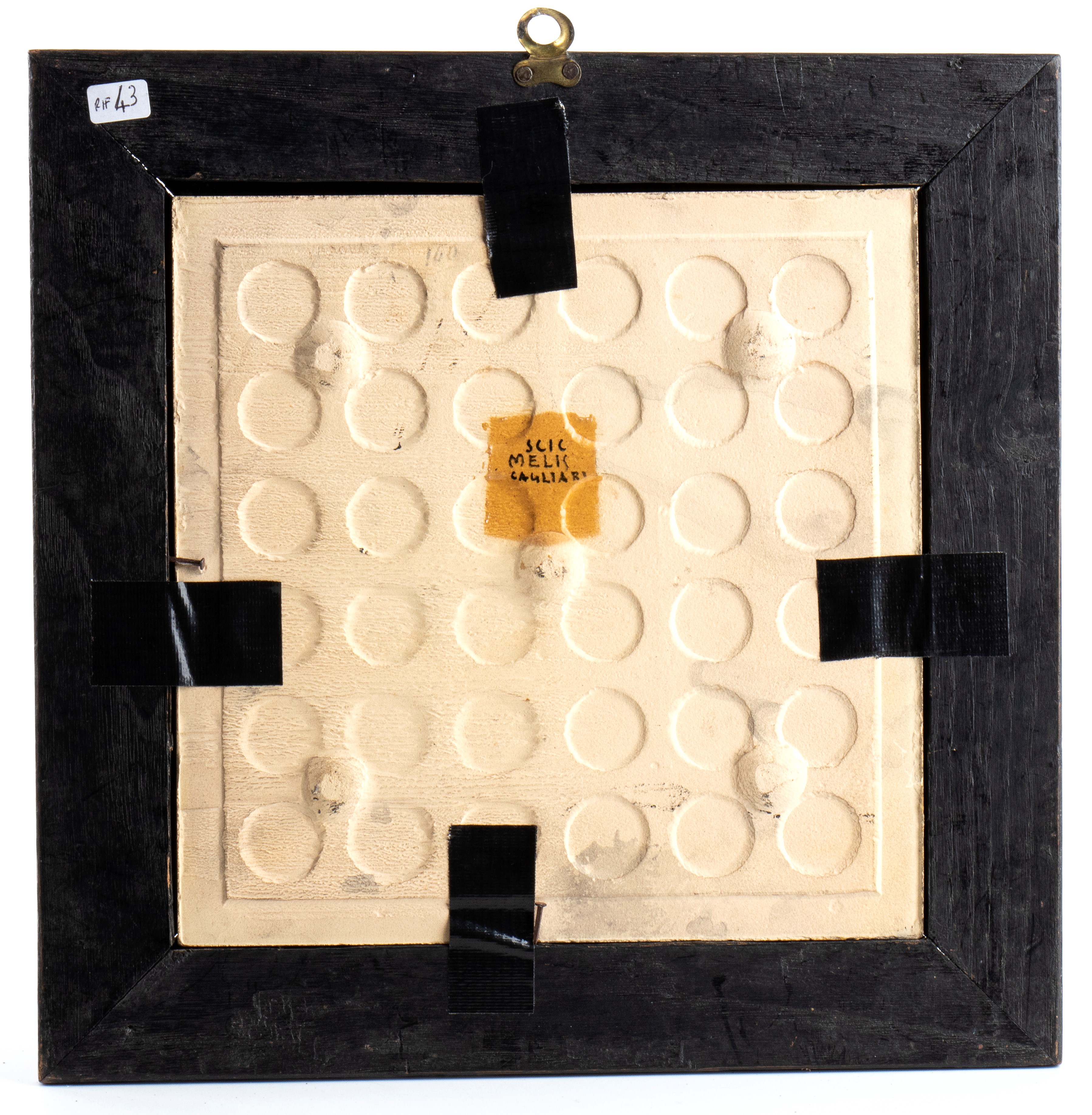 Mattonella con donna di Nuoro