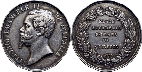 SAVOIA - V.Emanuele II Medaglia Reale Accademia Romana di San Luca. 45 mm. AG g. 33,17 RRR Senza rosetta. Colpi. BB