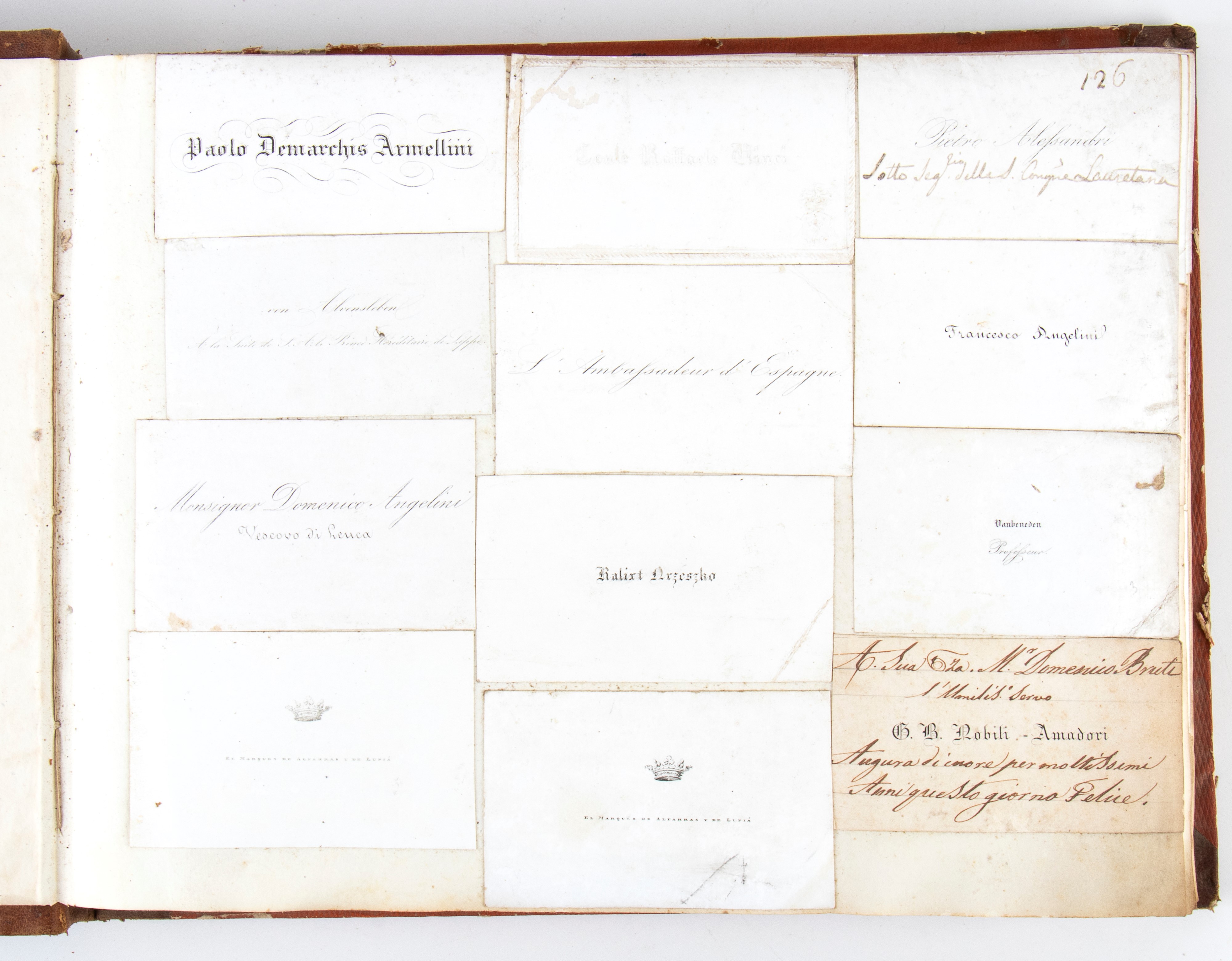 Collezione di 4 volumi con una collezione di più di 1500 biglietti da visita italiani e stranieri