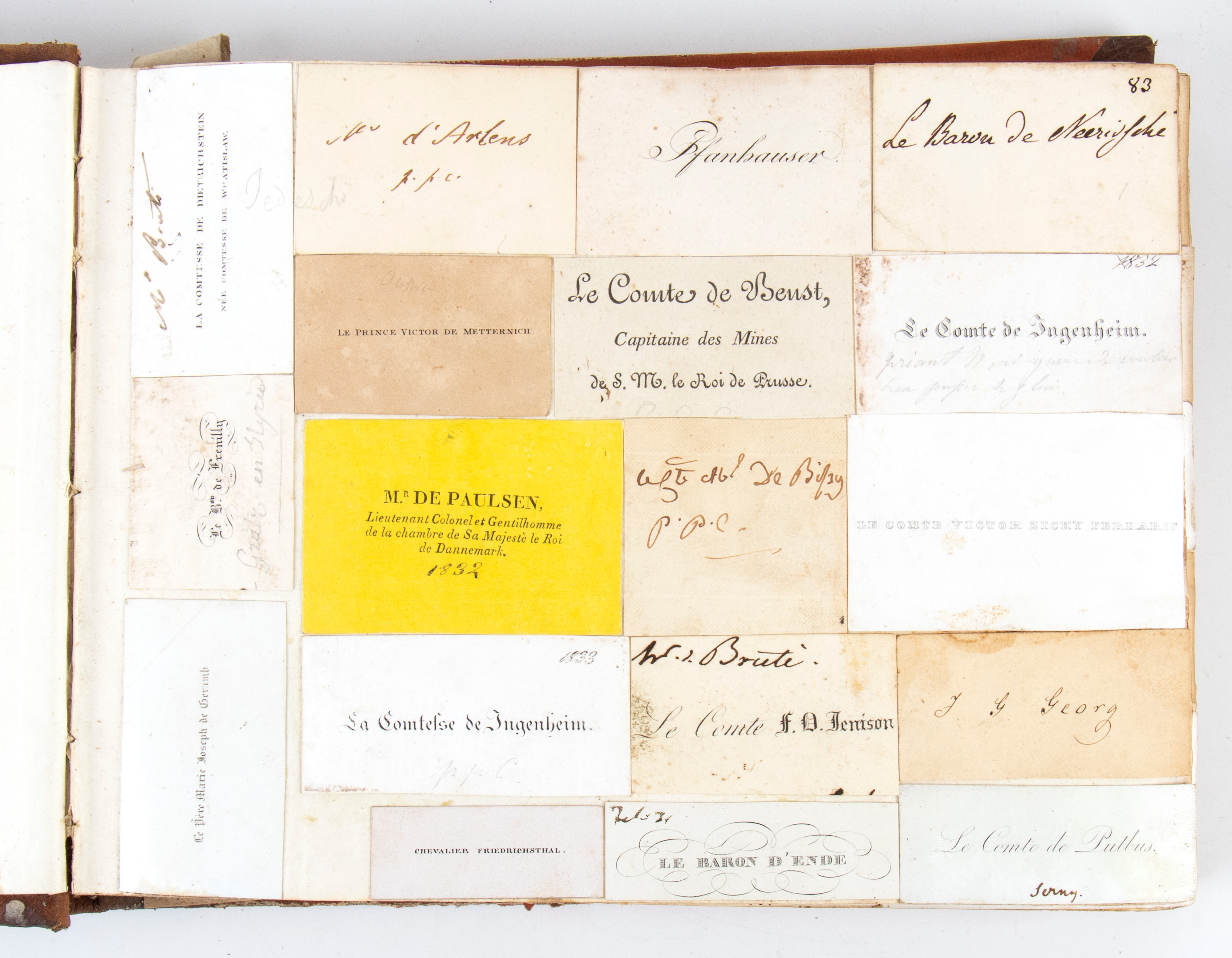 Collezione di 4 volumi con una collezione di più di 1500 biglietti da visita italiani e stranieri