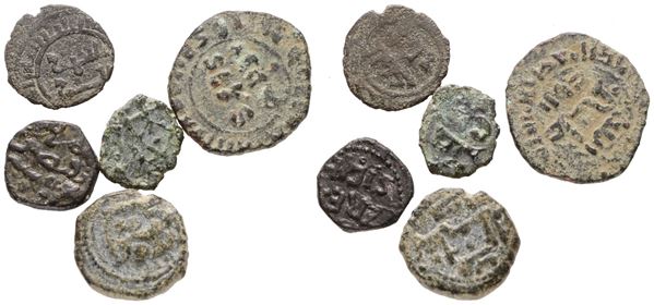 SICILIA. LOTTO MULTIPLO DI N.5 MONETE NORMANNE. SICILIA (4) SALERNO (1); Conservazioni varie.