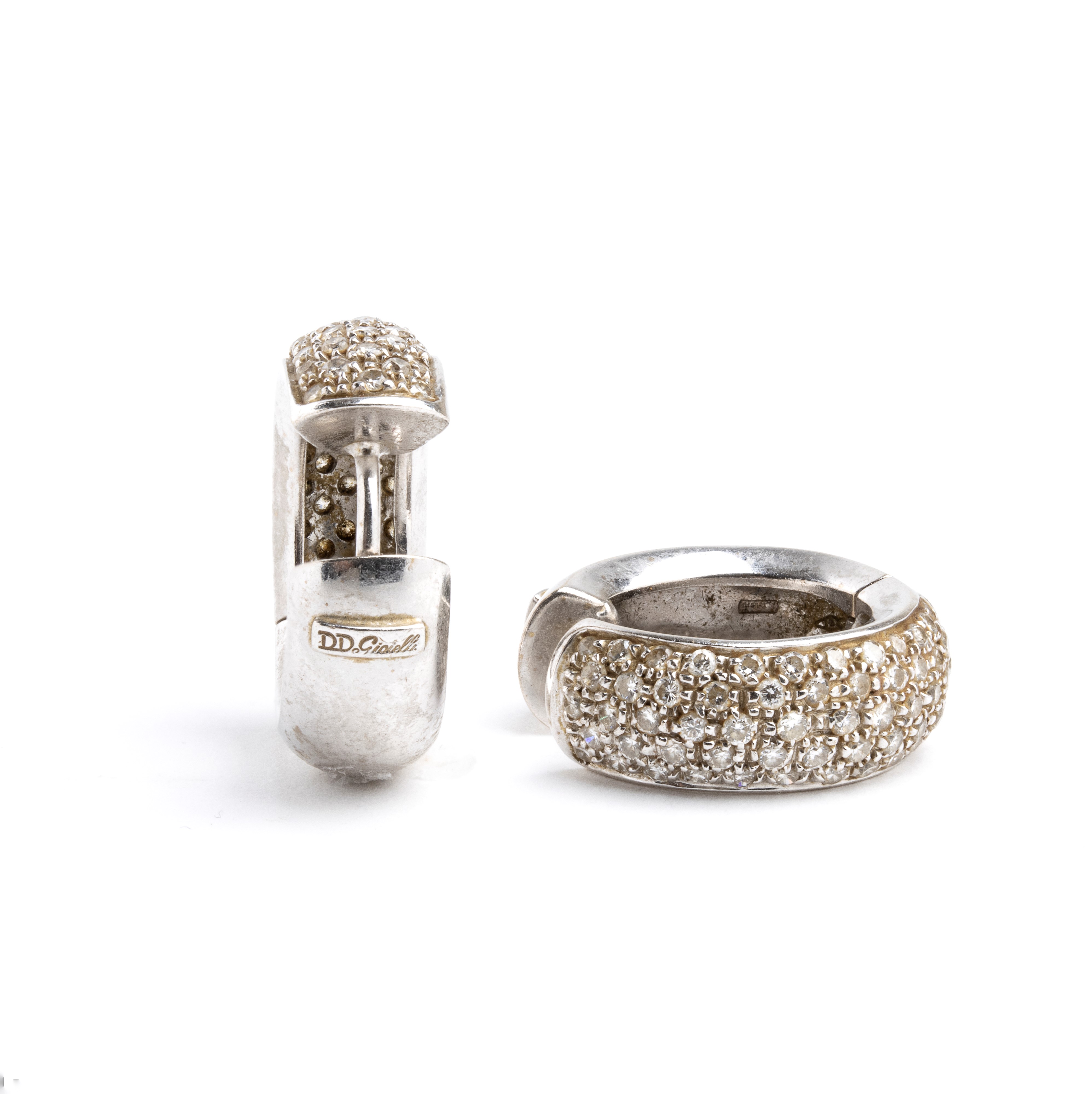 Orecchini a cerchio in oro e diamanti