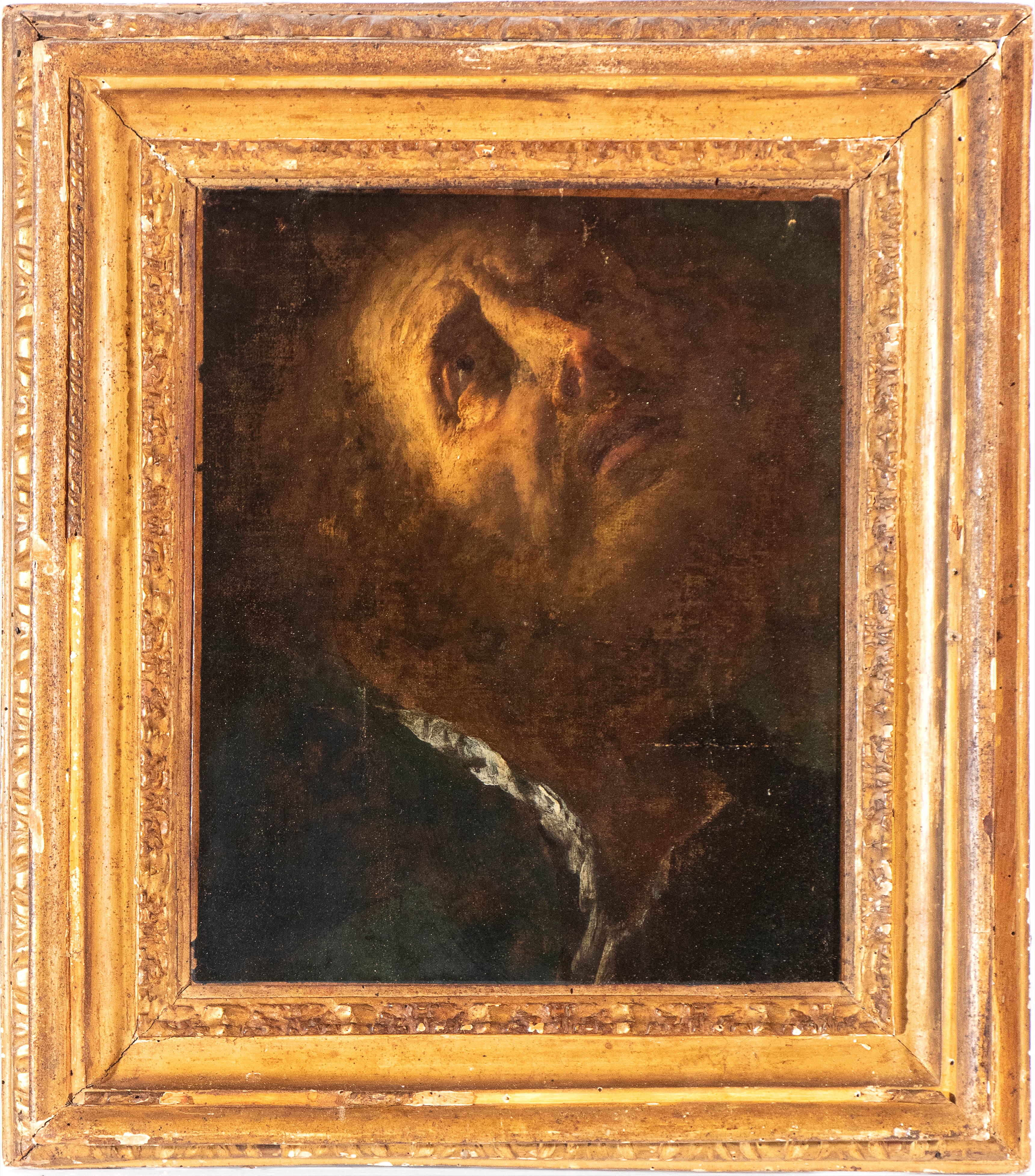 Testa di vecchio in preghiera