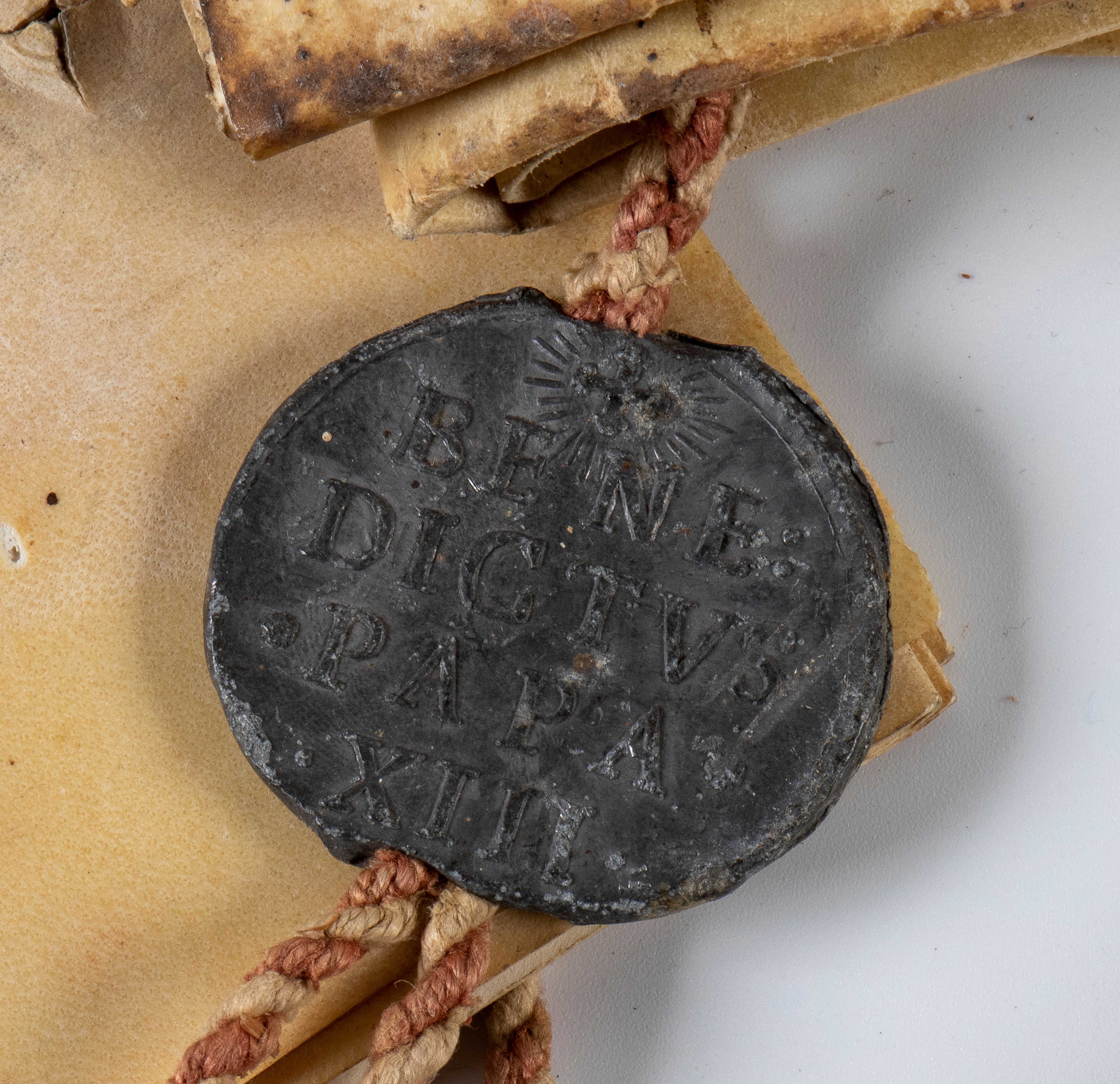 Lotto di 10 manoscritti ecclesiastici su pergamena