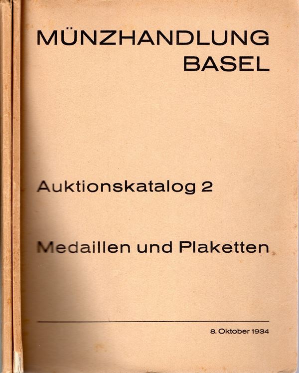 MUNZHANDLUNG. N 2. Medaillen und Plaketten des 15 - 18 jahrhunderts. Die sammlung eines deutschen kunstlers in Italiens. Basel, 8 - Oktober, 1934.  pp. 82 + indici, nn. 564, tavv. 19 doppie. Ril ed sciupata, interno buono stato. lista prezzi Valutazioni,  2 volumi testo e tavole. importante documentazione di medaglie e placchette. raro. Rossi, 323.