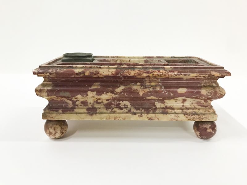 Calamaio da scrivania in marmo rosso Francia