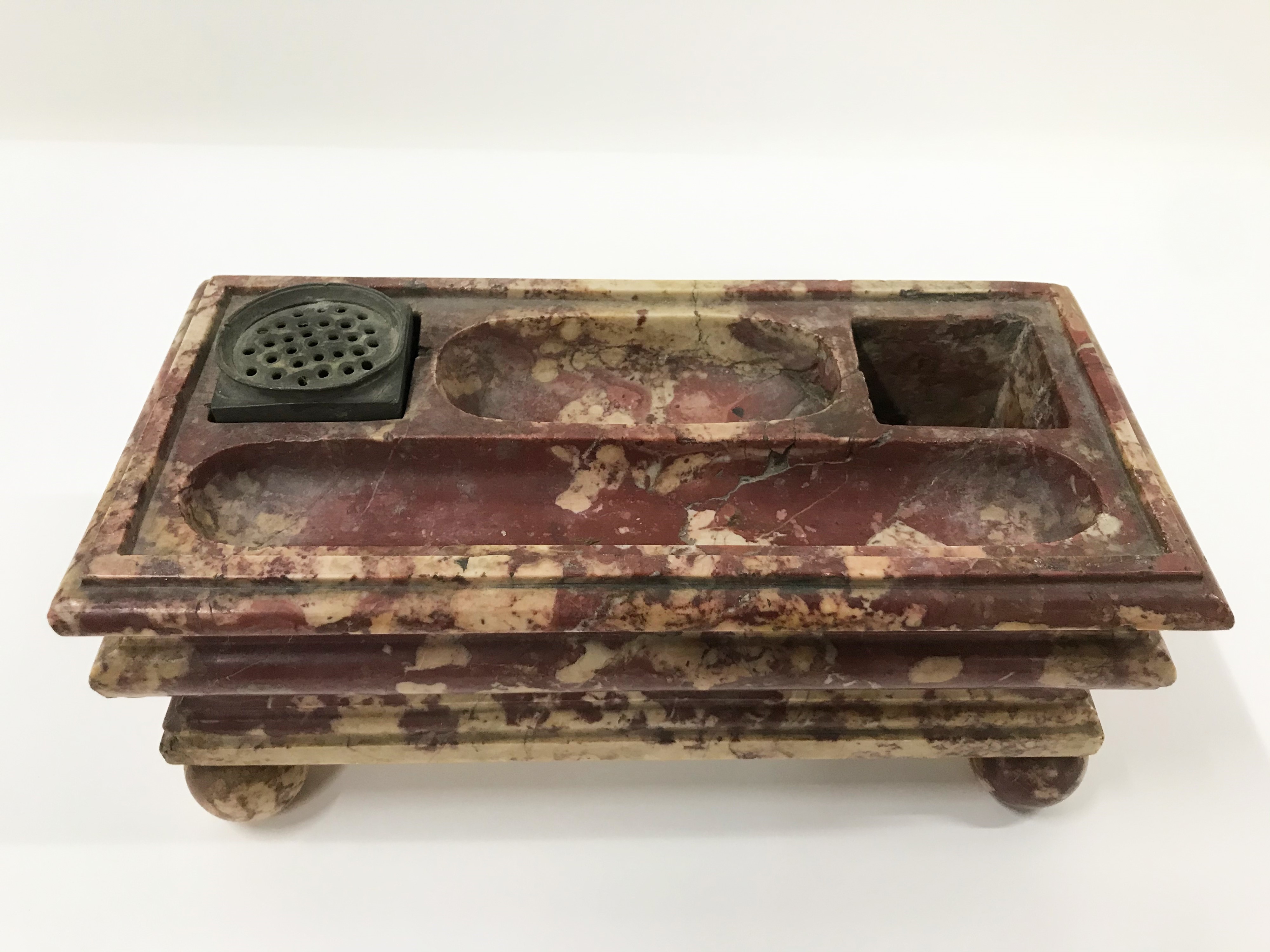 Calamaio da scrivania in marmo rosso Francia