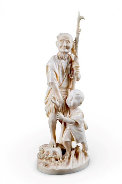 Okimono, Pescatore con bambino, avorio, periodo Meiji (1868-1912)