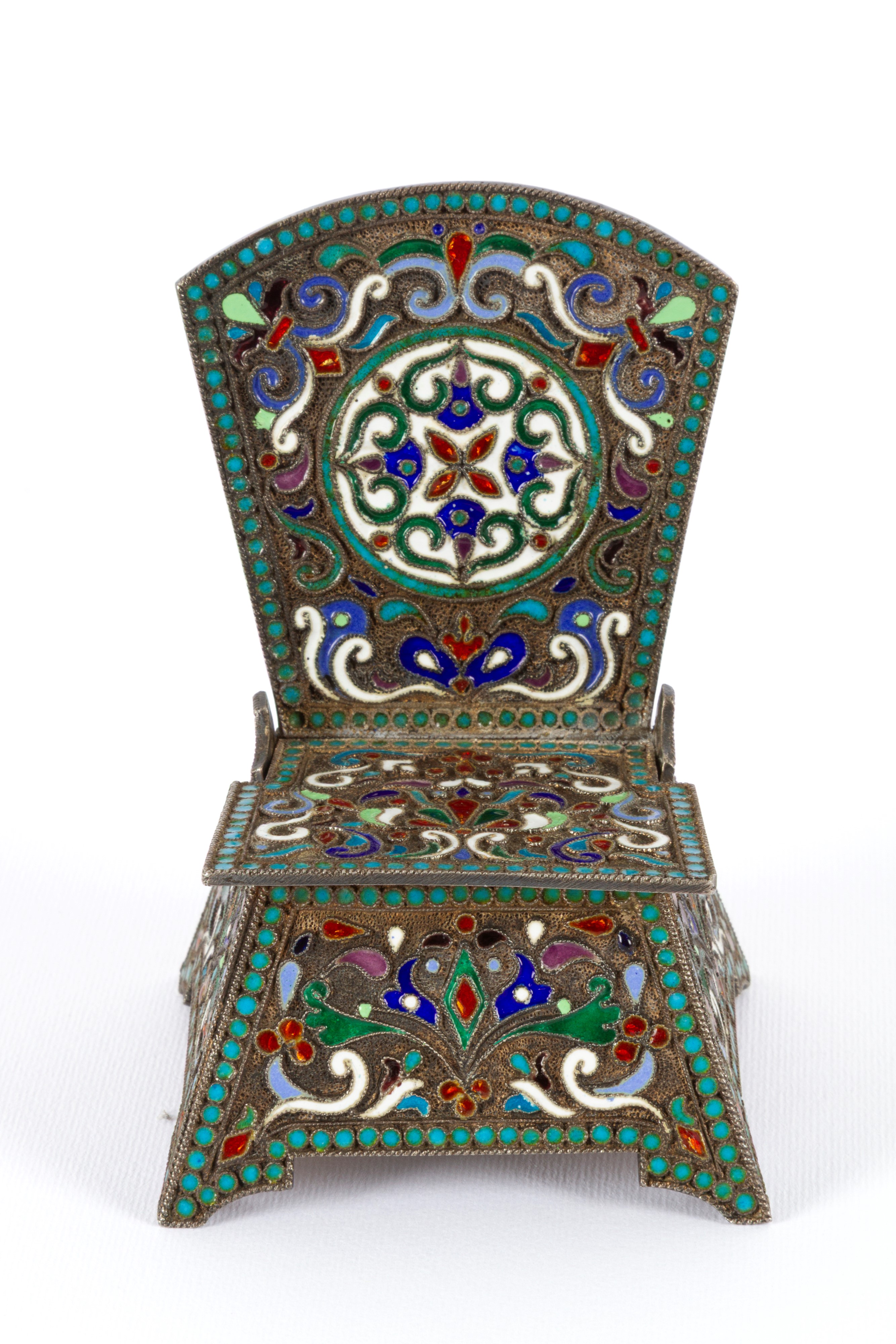 Sedia porta sale in argento