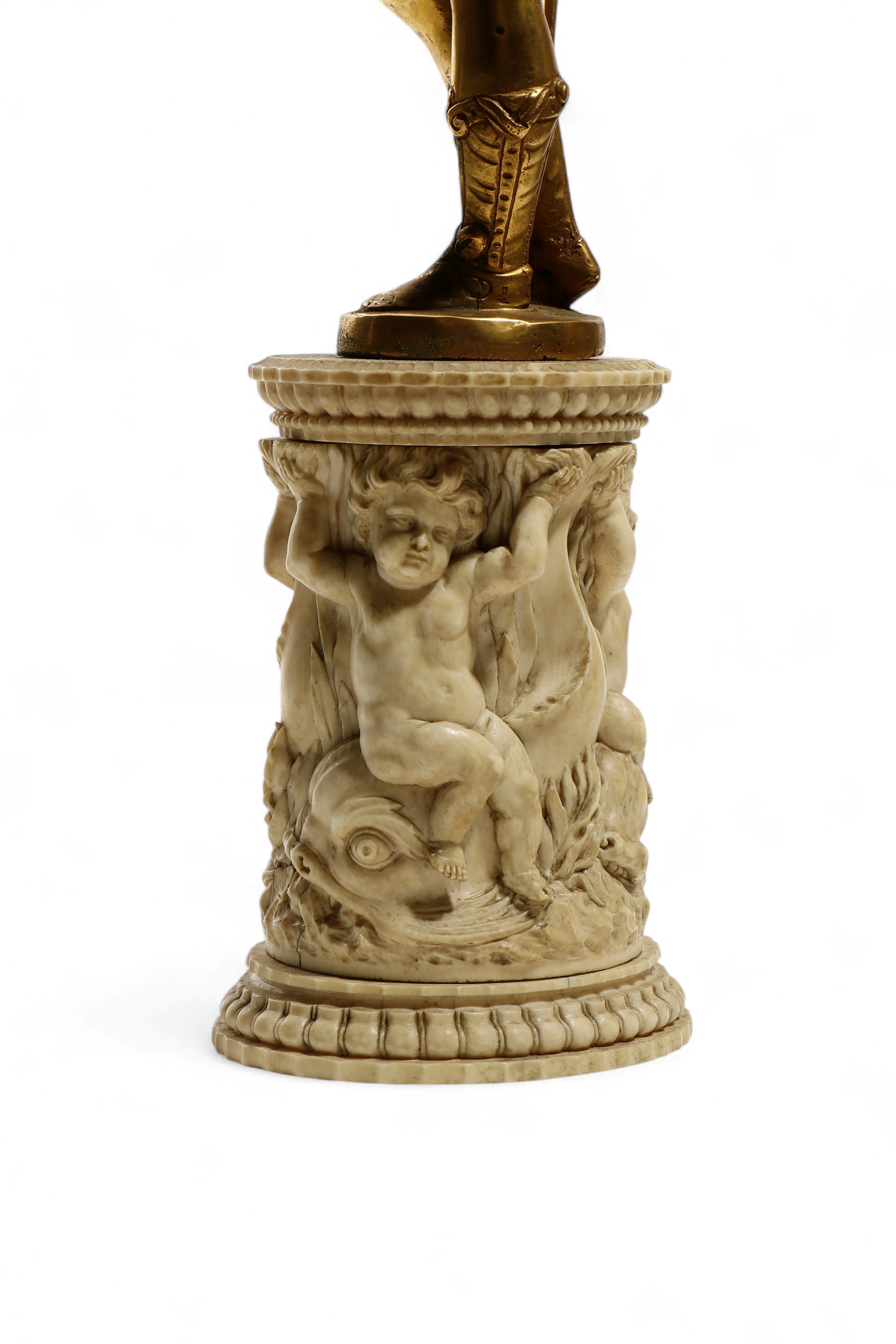 Scultura in bronzo dorato con base in avorio, allegoria di Marte (Germania o Austria, XVI–XVII se...